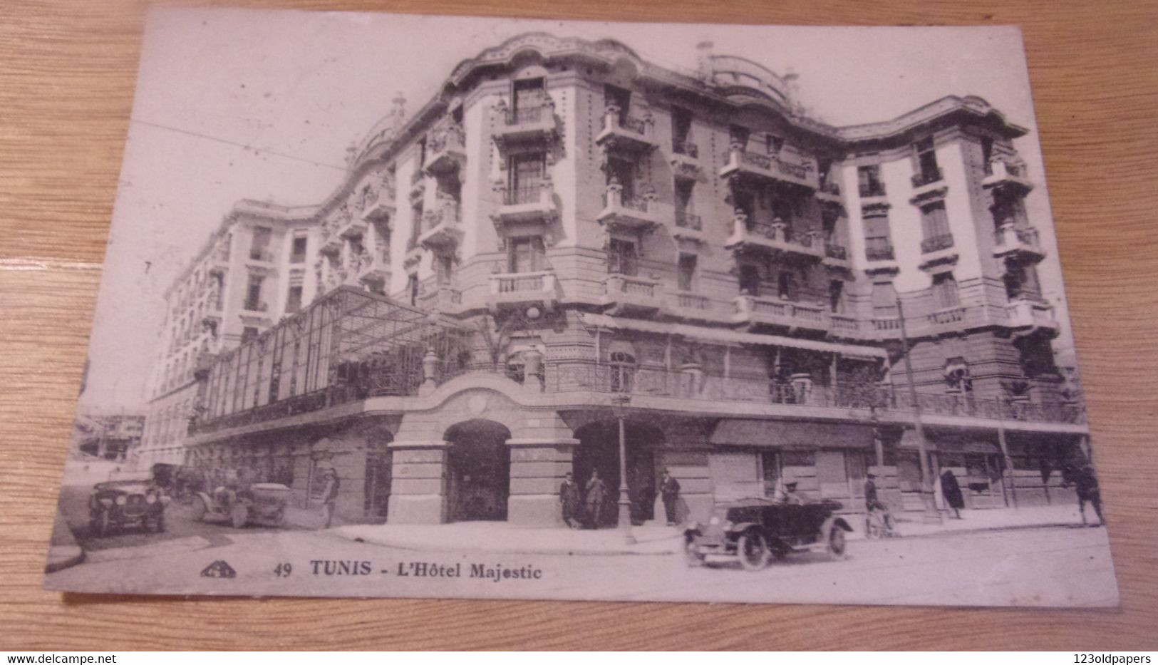 TUNISIE TUNIS  L HOTEL MAJESTIC AUTO  1925 VOYAGEE - Tunisia