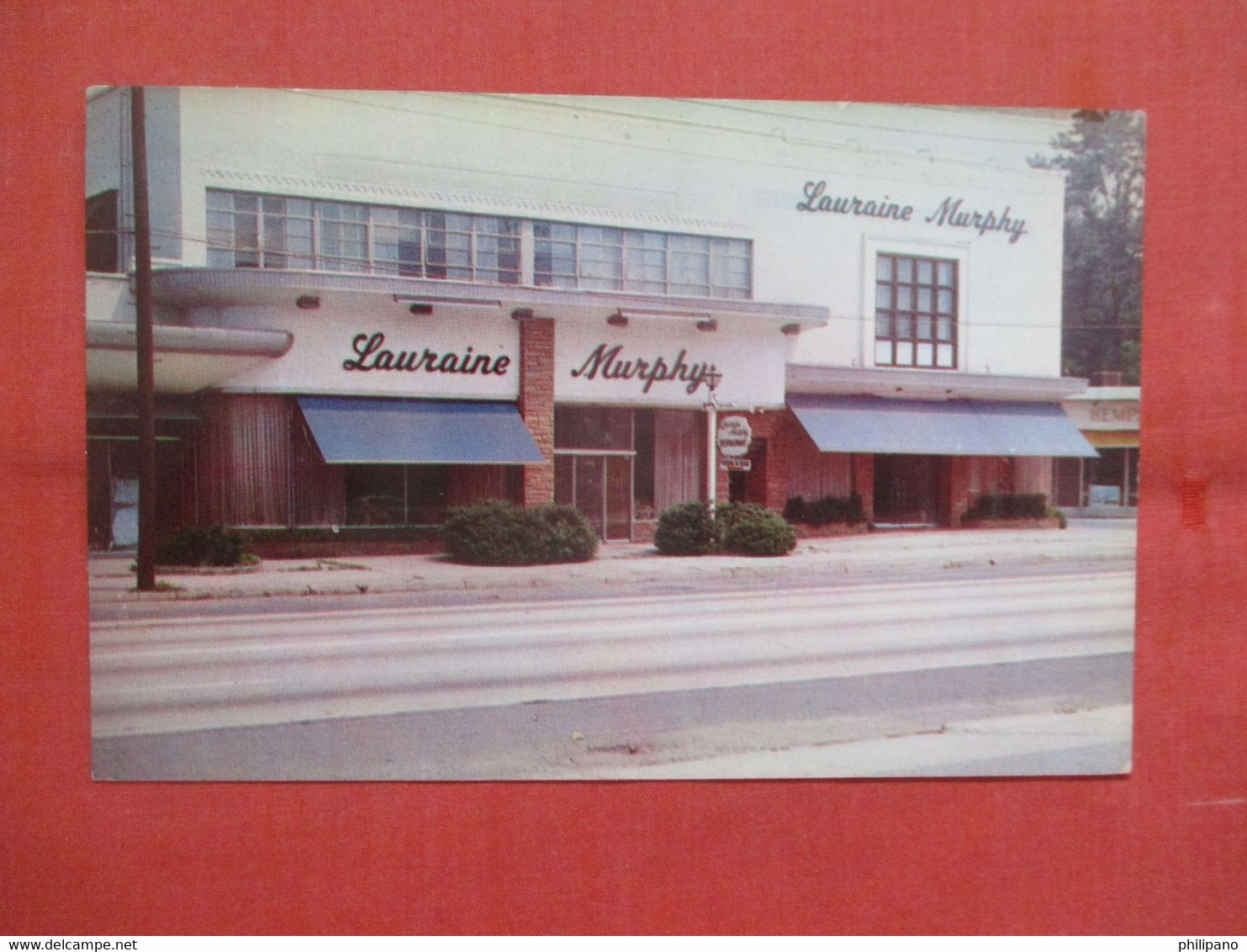 Lauraine Murphy    Restaurant Manhasset .   Long Island    New York City  New York   Ref 5785 - Long Island