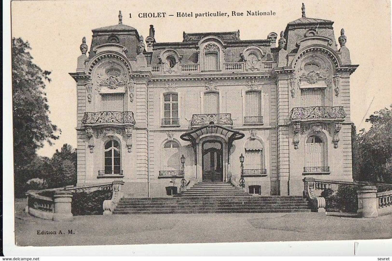 CHOLET. - Hôtel Particulier, Rue Nationale - Cholet