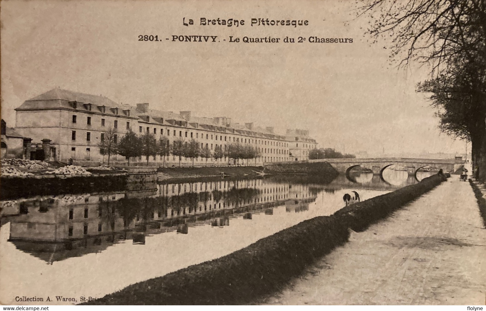 Pontivy - Le Quartier Du 2ème Régiment De Chasseurs - Militaria - Pontivy