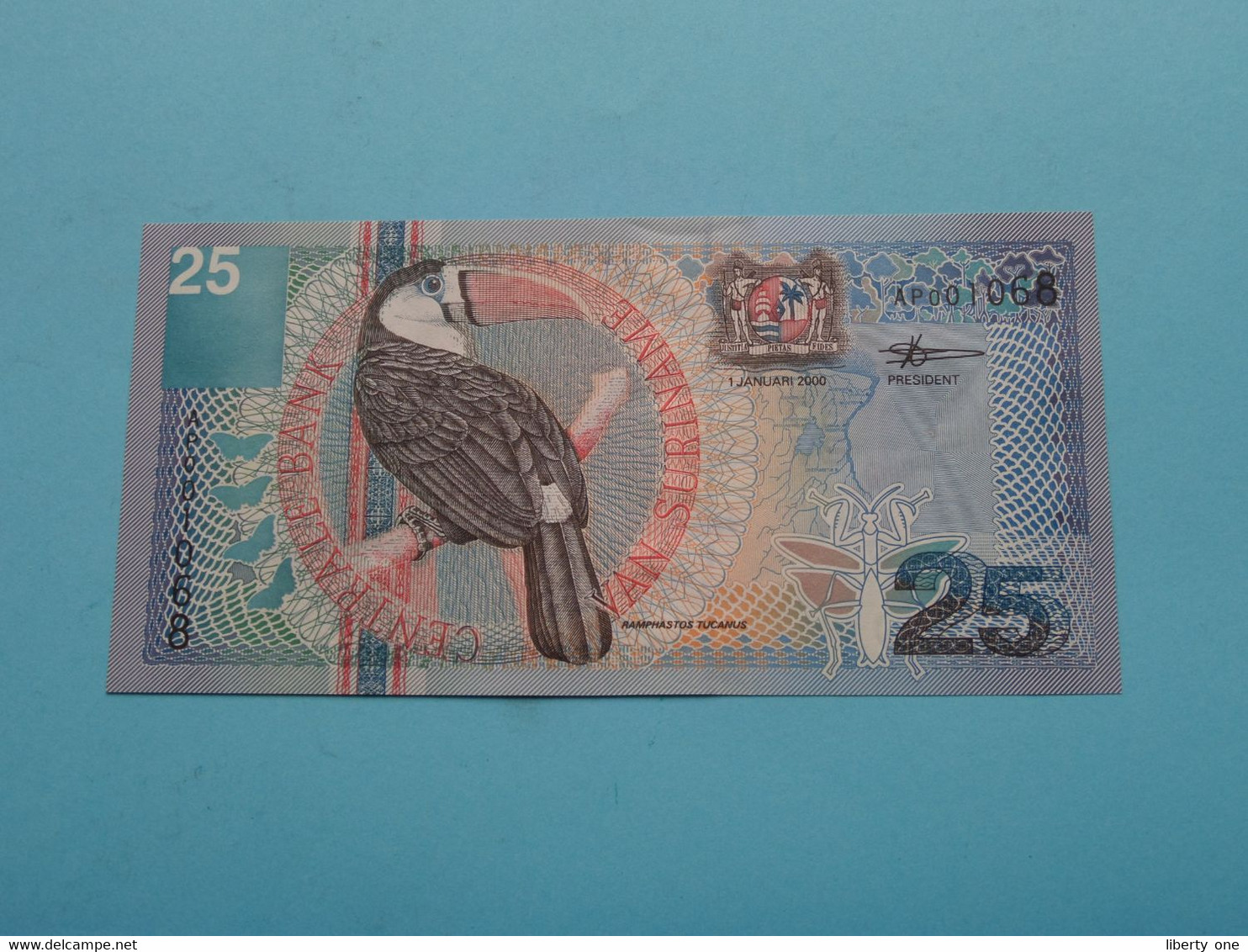 25 Gulden ( AP001068 ) Centrale Bank Van SURINAME - 1 Jan 2000 ( For Grade, Please See Photo ) UNC ! - Suriname