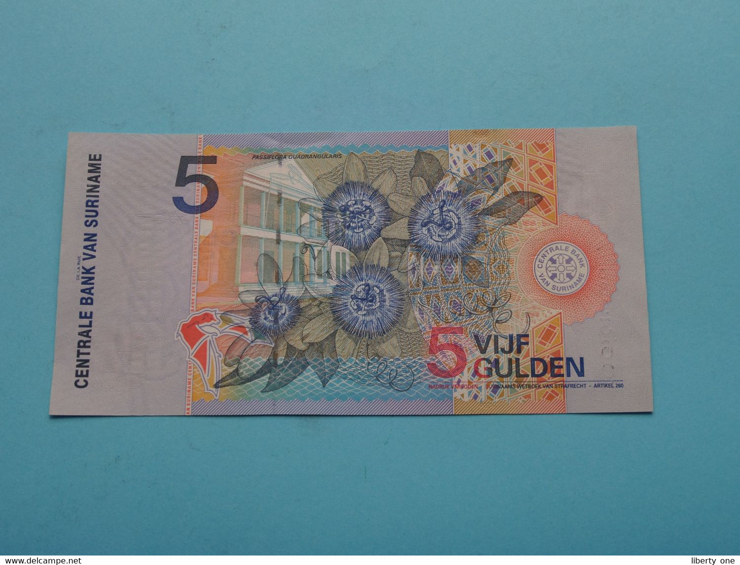 5 Gulden ( AL089369 ) Centrale Bank Van SURINAME - 1 Jan 2000 ( For Grade, Please See Photo ) UNC ! - Suriname
