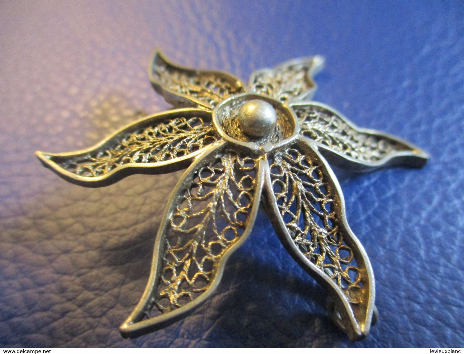 Bijou Ancien Fantaisie/Broche/Fleur Stylisée / MAGHREB ? /Argent ?  /Vers 1920-1950    BIJ132 - Brooches