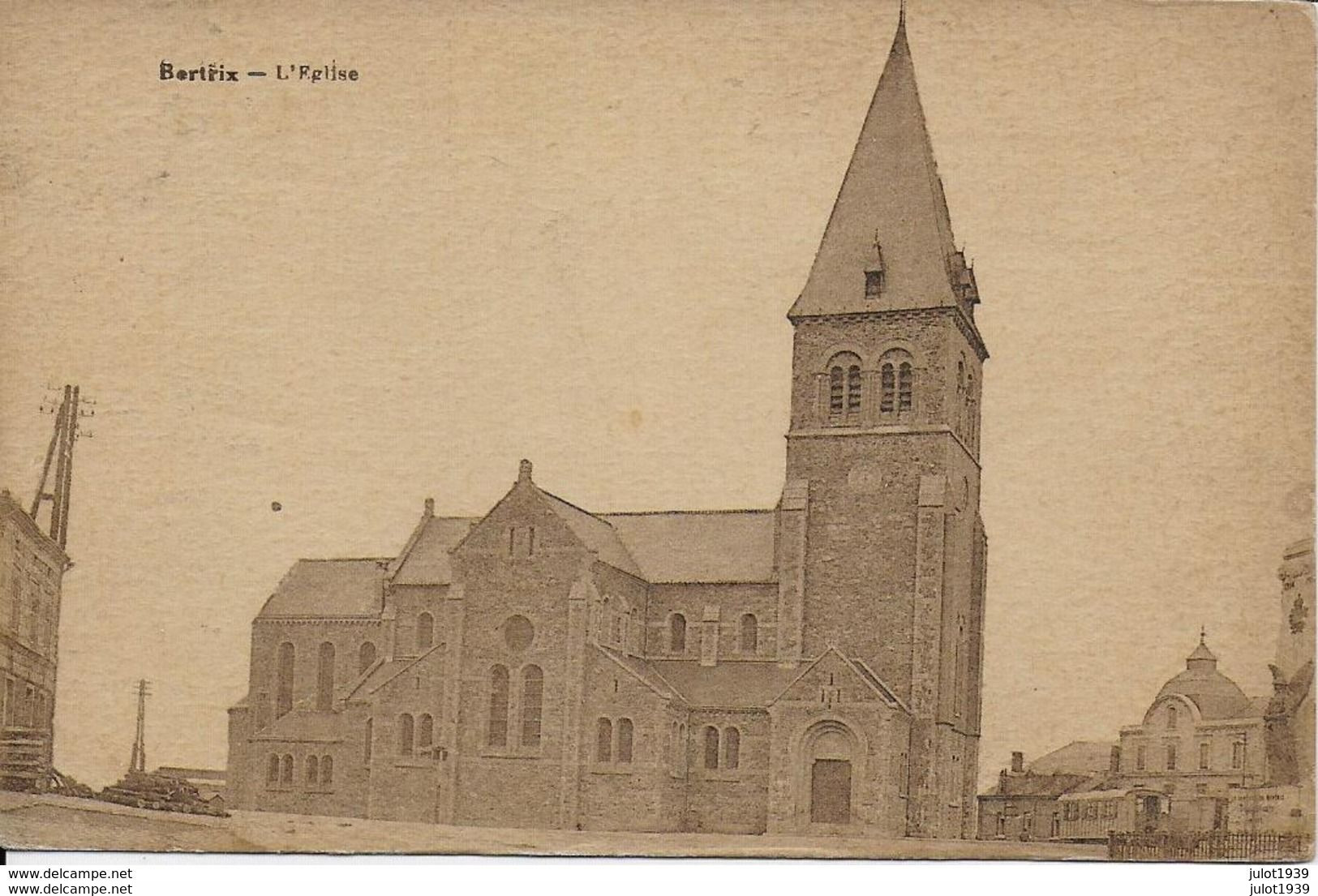 BERTRIX ..-- L' Eglise . 1930 Vers ANVERS . Voir Verso . Envoi De " Hôtel J. Leclerc-Collot . - Bertrix