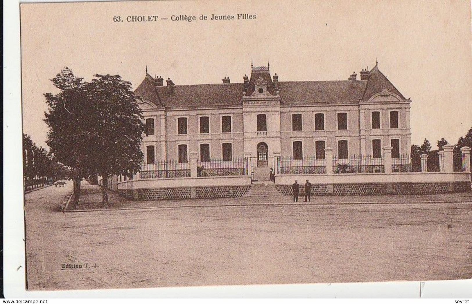 CHOLET. - Collège De Jeunes Filles - Cholet