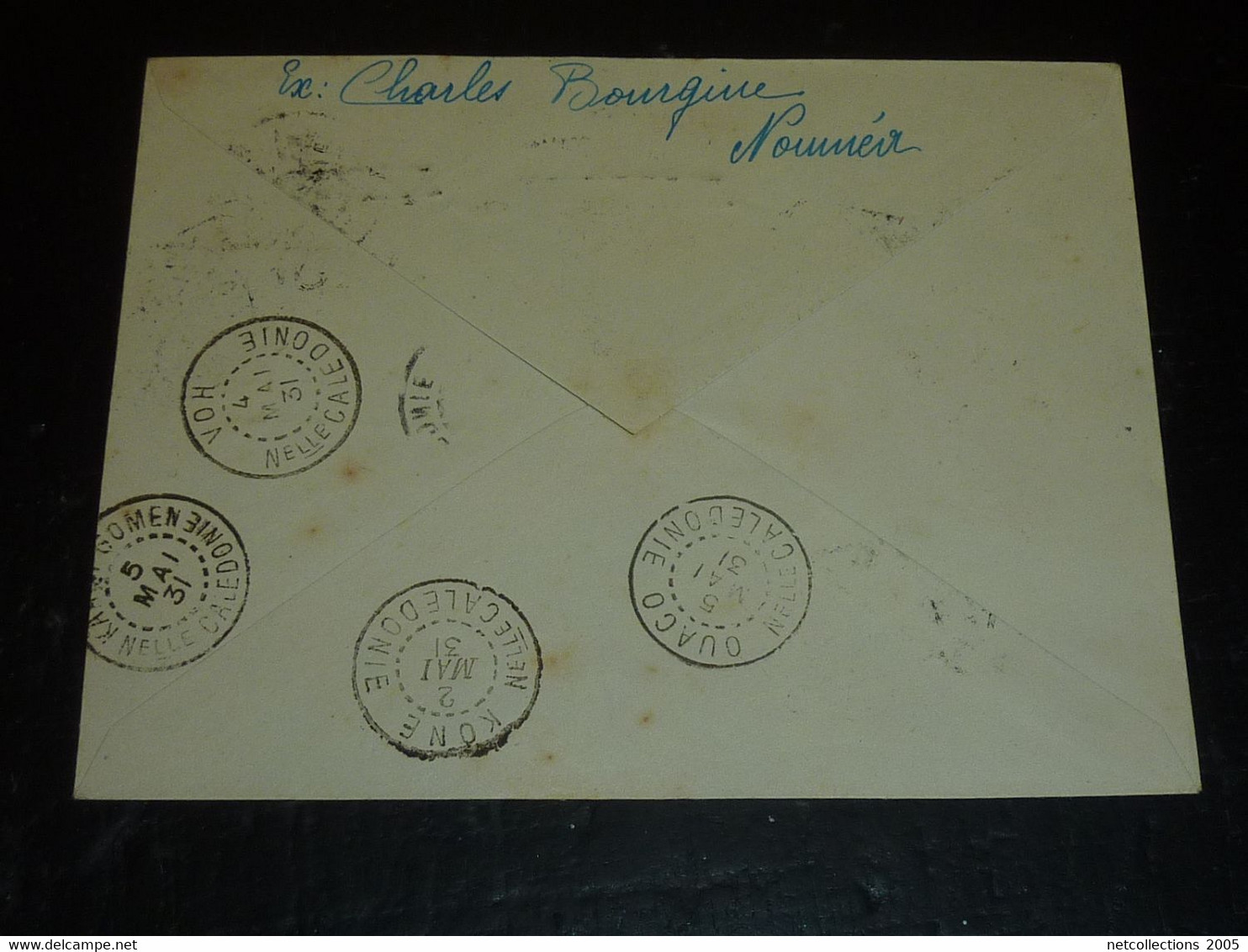 LETTRE DE NOUVELLE CALEDONIE N°146 EN PAIRE SURCHARGE AVION 1931 - NOUMEA POUR KAALAGOMEN AVEC DIFFERENTS CACHET.(DOC-F) - Covers & Documents