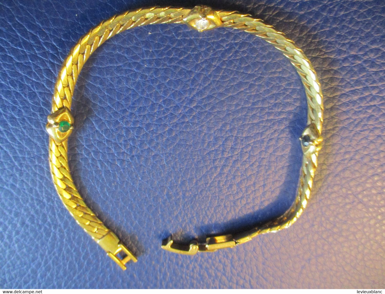 Petit Bracelet Métal Doré/maillon  Avec Inclusions De 3 Petites Pierreries  /Vers 1980-1990      Bij147 - Bracelets