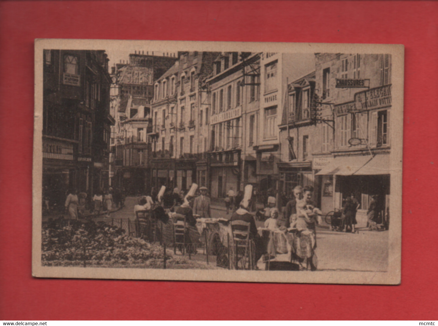 CPA  -   St Brieuc - Les Dentelières, Rue Saint Guillaume - Saint-Brieuc