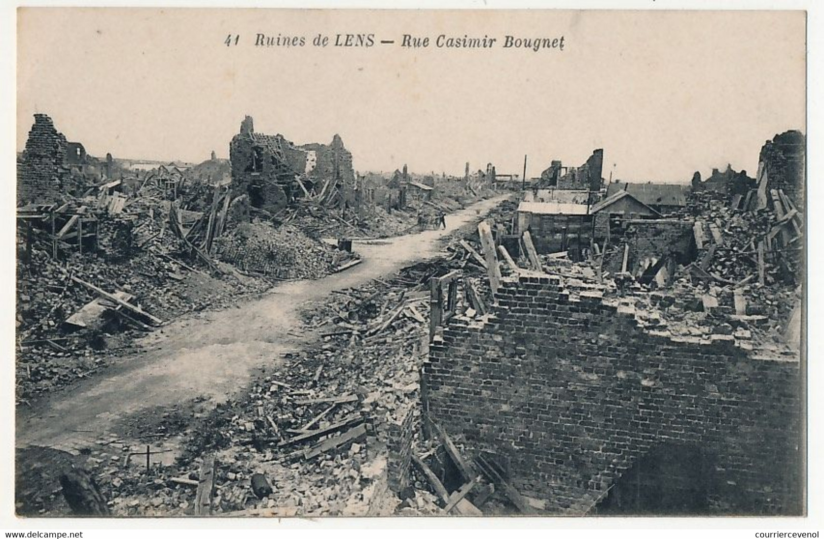 CPA - LENS (Pas De Calais) - Ruines De Lens - Rue Casimir Bougnet - Lens