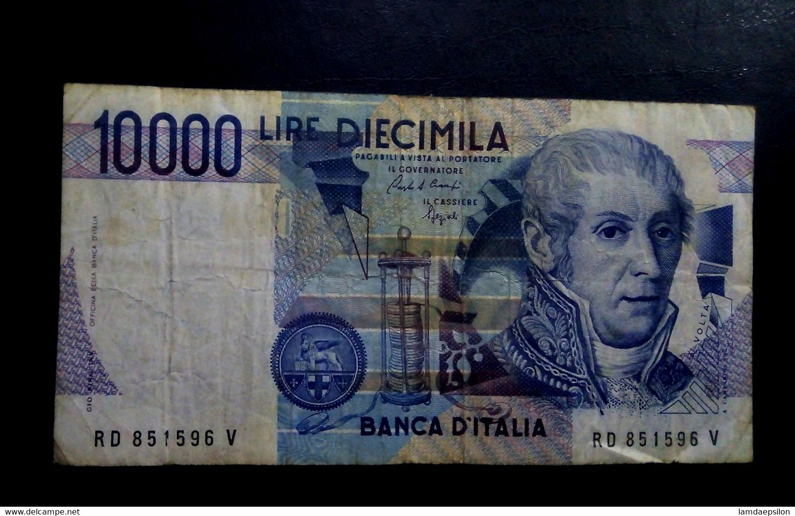 A6  ITALIE   BILLETS DU MONDE   ITALIA  BANKNOTES  10000  LIRE 1984 - [ 9] Collezioni