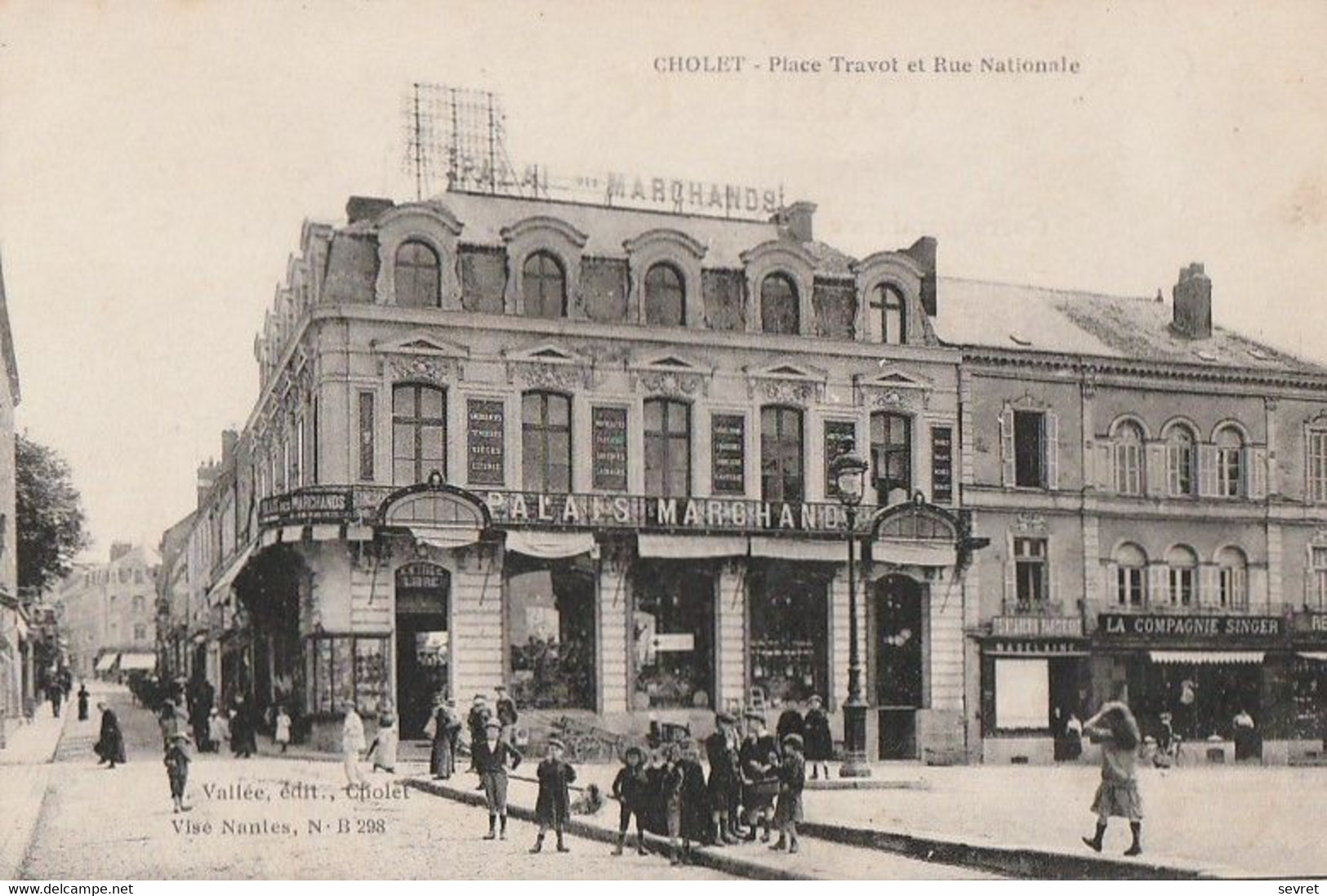 CHOLET. - Place Travot Et Rue Nationale - Cholet