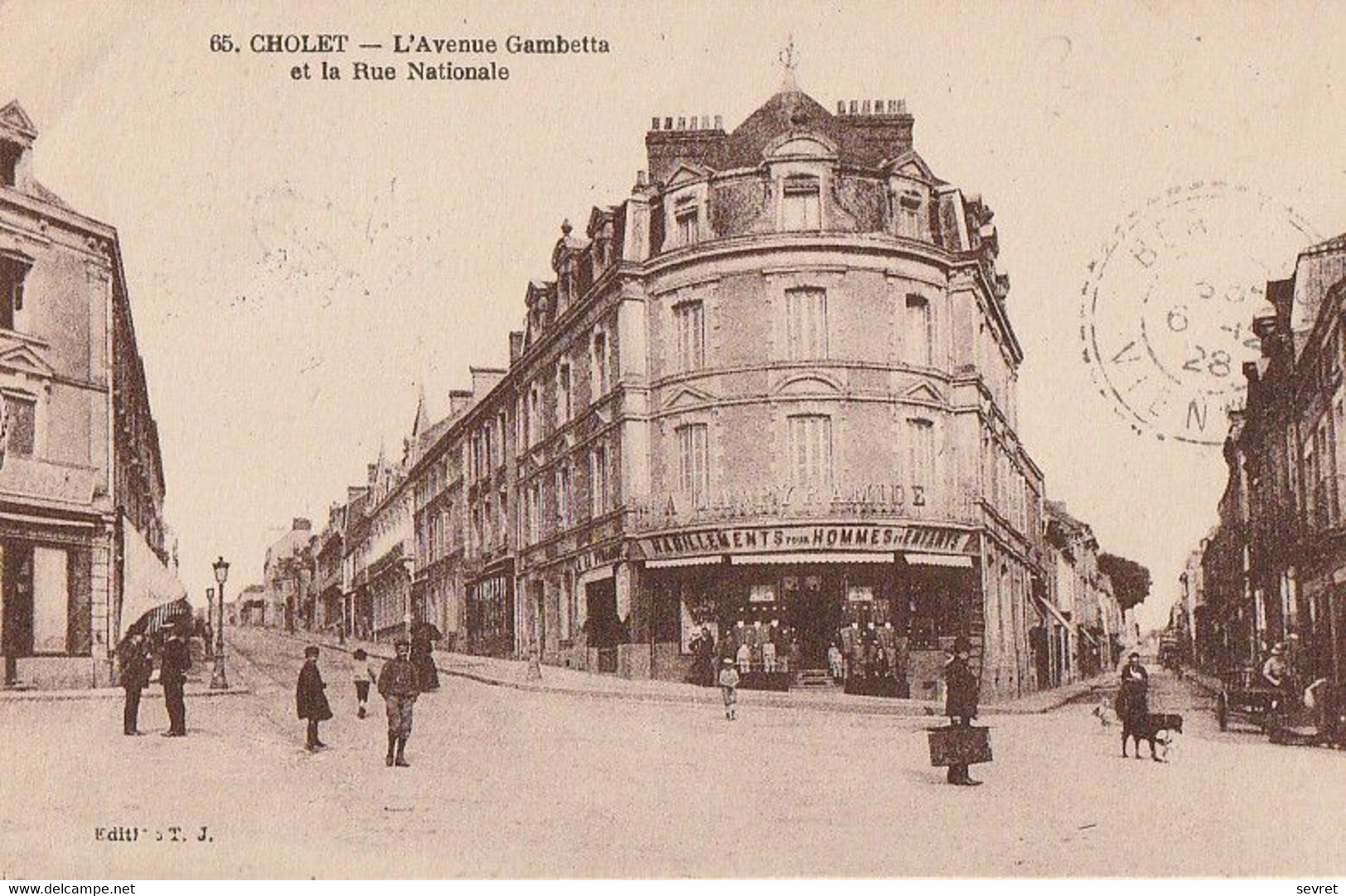 CHOLET. - L'Avenue Gambetta Et La Rue Nationale - Cholet
