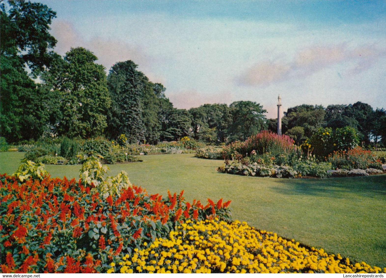 Postcard Flora's Lawn The Gardening Centre Syon Park Brentford Middlesex My Ref B25777 - Middlesex