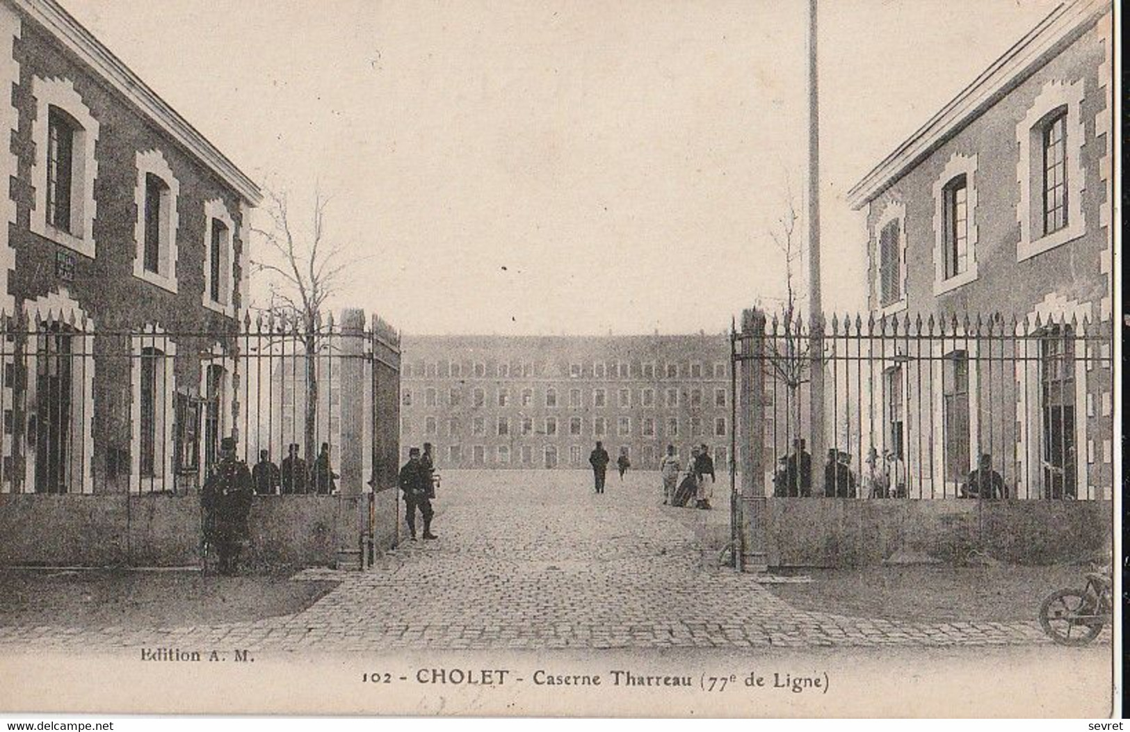 CHOLET. - Caserne Tharreau (77è De Ligne) - Cholet