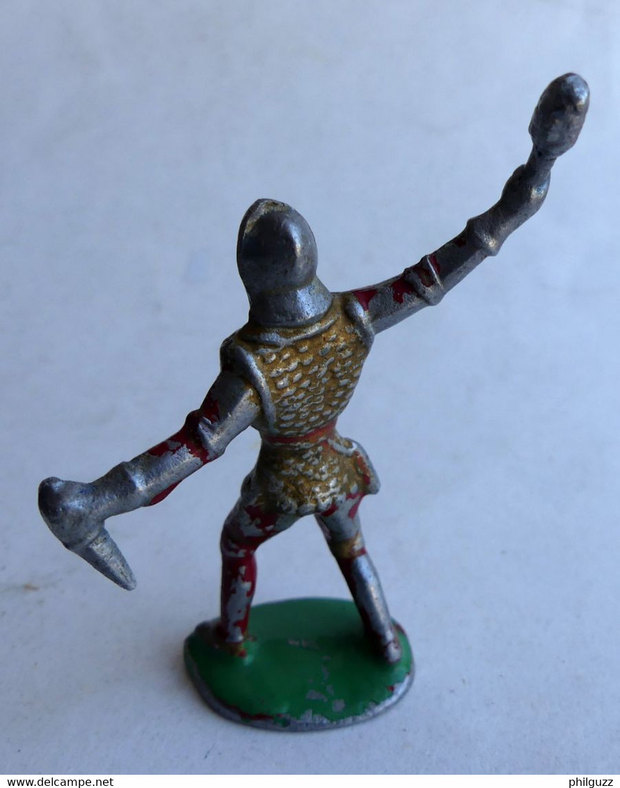 FIGURINE NININ MOYEN AGE CHEVALIER MEDIEVAL MASSE D'ARME ET POIGNARD Pas Quiralu - Quiralu