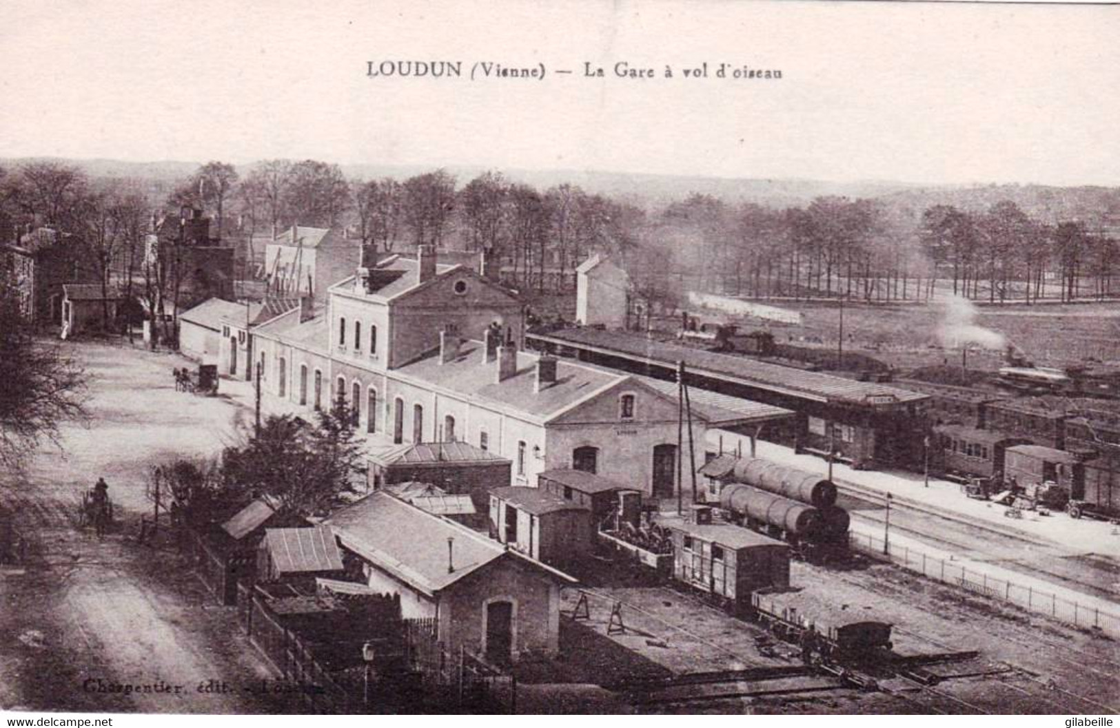 86 - Vienne -  LOUDUN - La Gare A Vol D Oiseau - Loudun