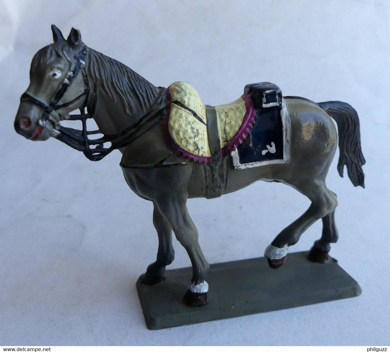 TRES RARE FIGURINE STARLUX EMPIRE CHEVAL Empire C102 (1966) Sans Cuirassier 10è  Reg Sans Cavaliier Plastique - Starlux