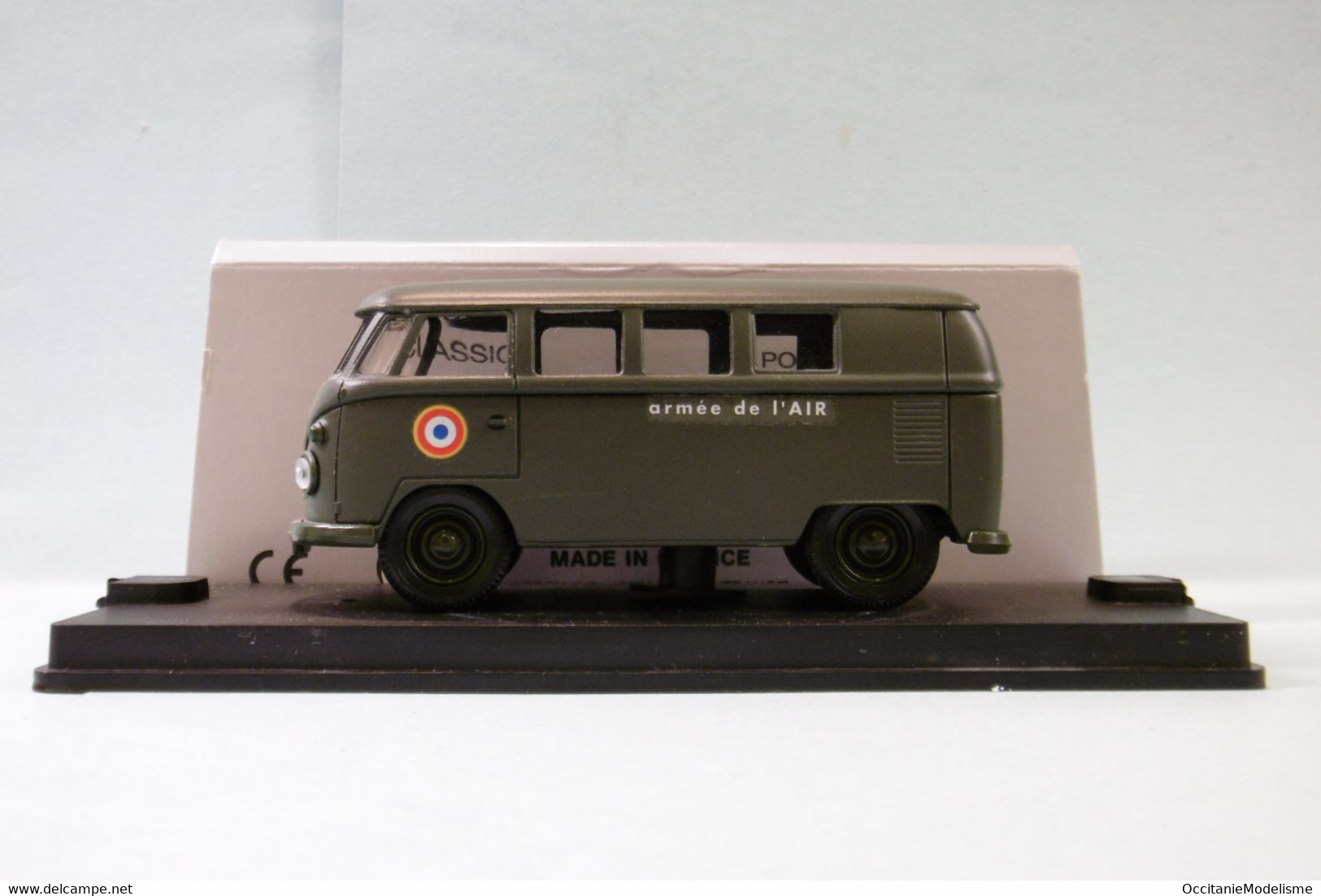 Verem - VW VOLKSWAGEN COMBI BUS ARMEE DE L'AIR Transporteur 1 Réf. 9601 BO 1/43 - Verem