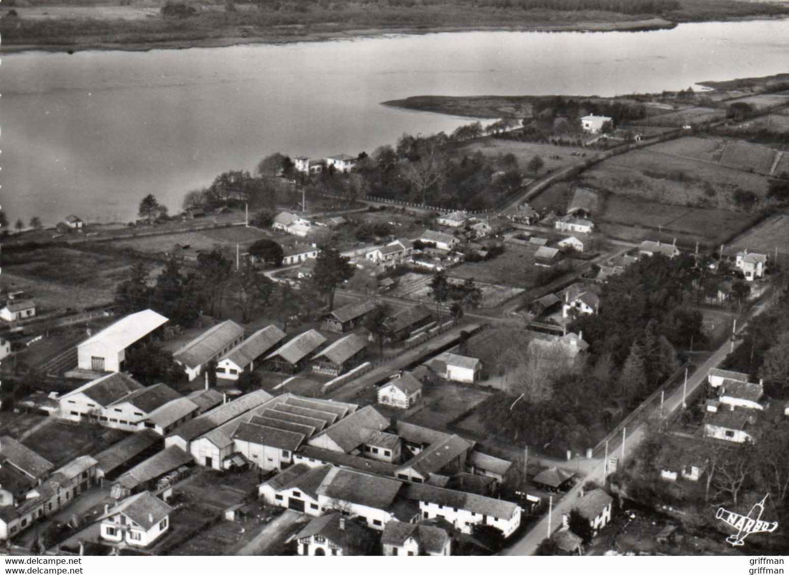 SOUSTONS LE LAC ET LES USINES A BOUCHONS VUE AERIENNE CPSM GM TBE - Soustons