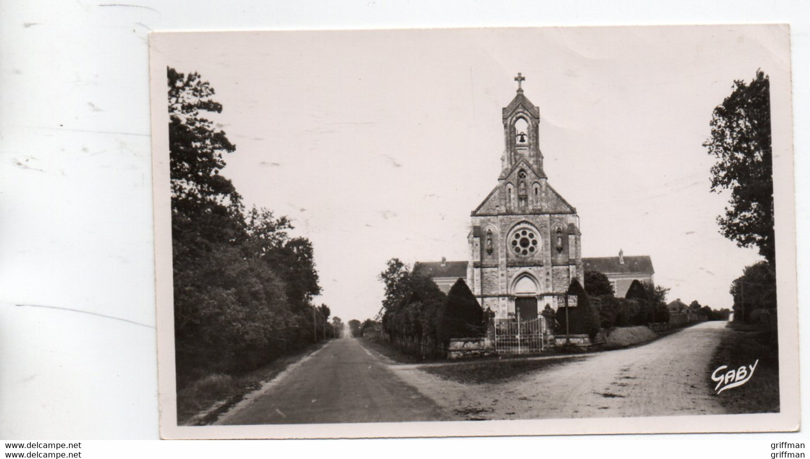 DERVAL LA CHAPELLE ET L'HOSPICE CPSM 9X14 TBE - Derval