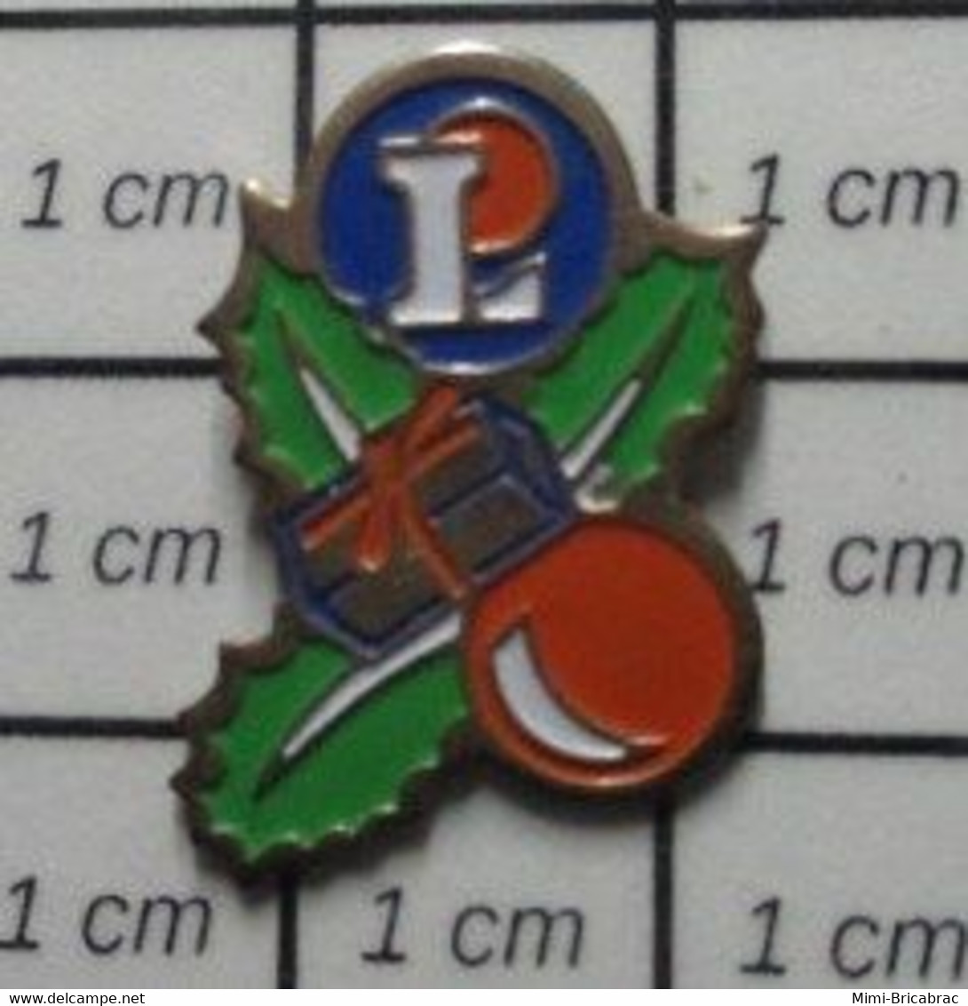 413i Pin's Pins / Beau Et Rare / NOEL / CADEAU HOUX MAGASIN LECLERC - Noël