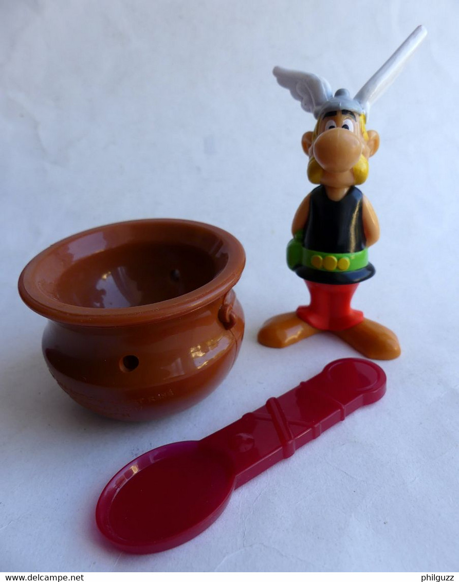 FIGURINE ASTERIX MC DONALD's 2017 Coquetier - Astérix & Obélix