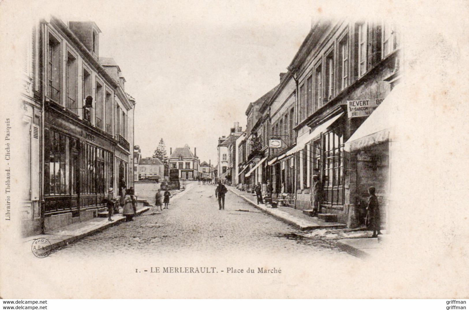 LE MERLERAULT PLACE DU MARCHE PRECURSEUR TBE - Le Merlerault