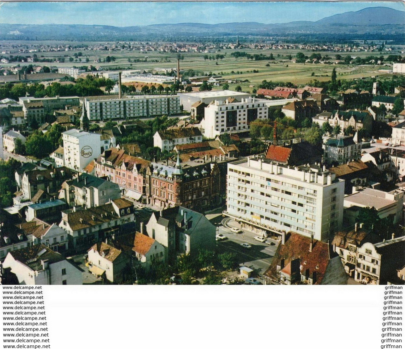 SAINT LOUIS PORTE DE FRANCE VUE AERIENNE LE CARREFOUR CPSM GM 1980 TBE - Saint Louis