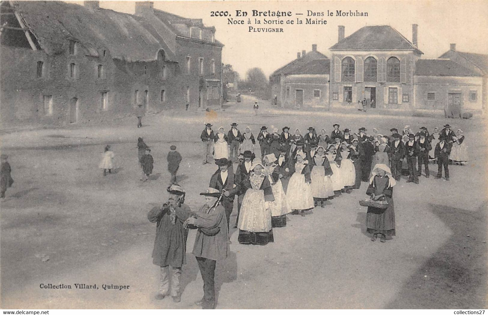 56-PLUVIGNER- NOCE A LA SORTIE DE LA MAIRIE - Pluvigner