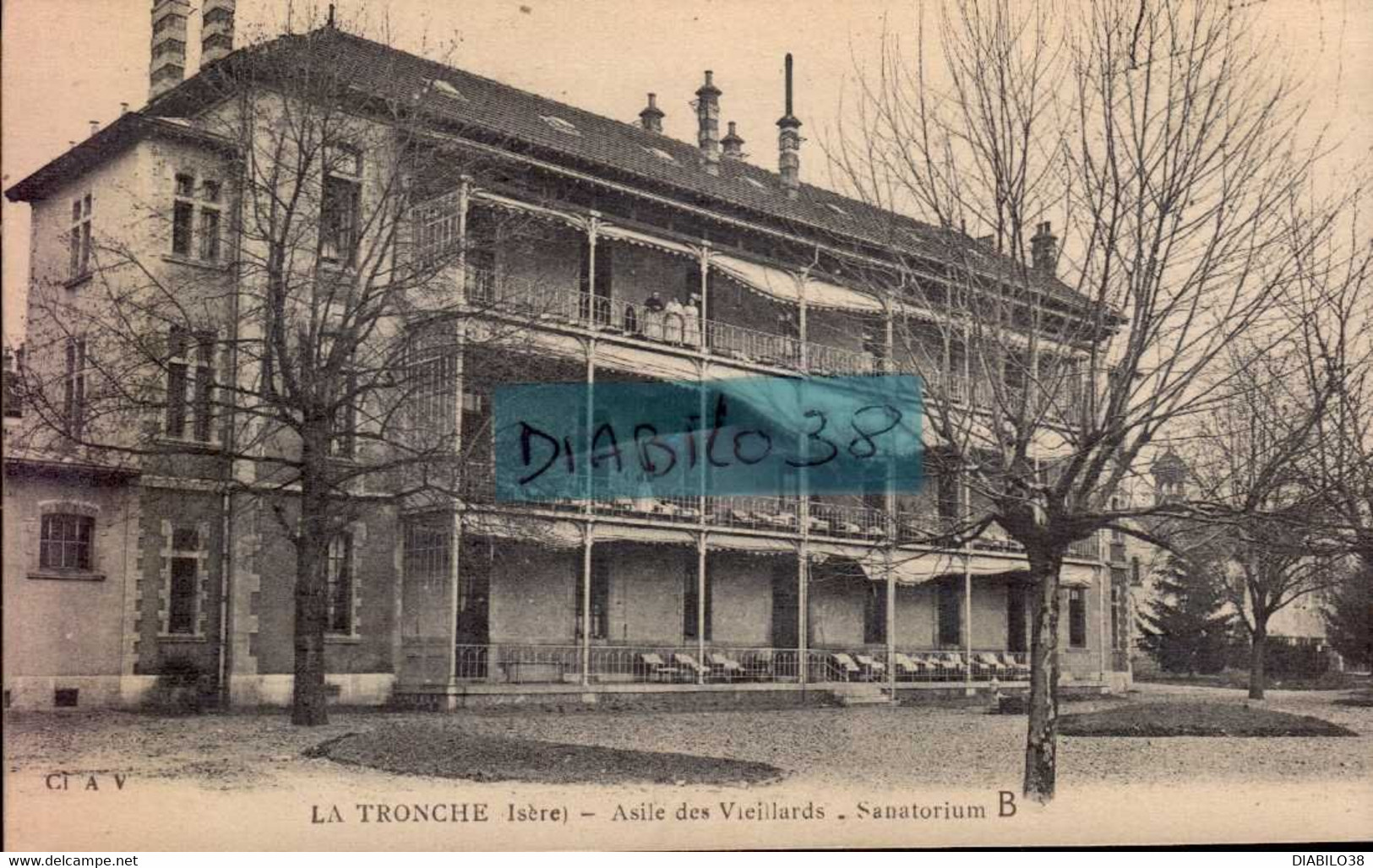 LA TRONCHE  ( ISERE )  ASILE DES VIEILLARDS . SANATORIUM - La Tronche