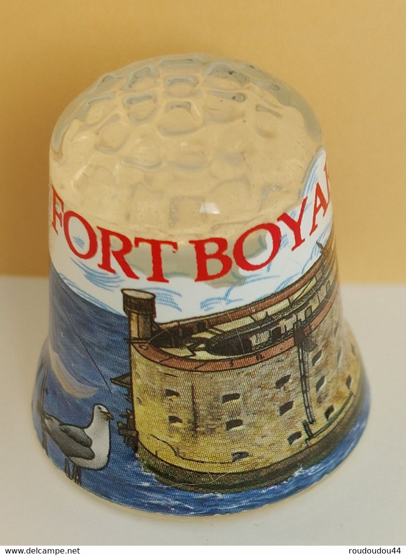 Dé à Coudre De Collection En Porcelaine - FORT BOYARD - Ditali Da Cucito