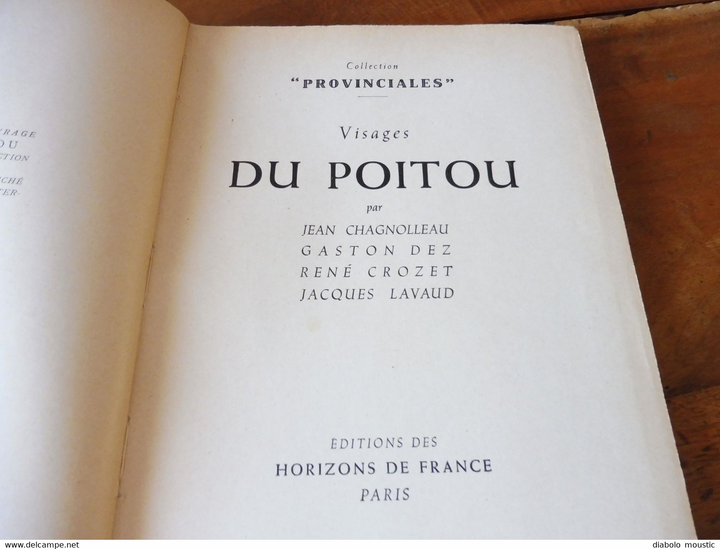 1949  POITOU ( Noirmoutiers , Niort, Poitiers, St- Génévoux, Airvault, Apremont, Etc) ; Arts; Célébrités; Etc - Poitou-Charentes