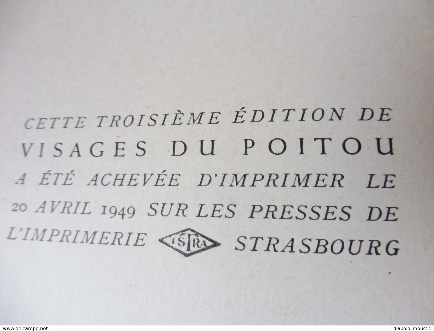 1949  POITOU ( Noirmoutiers , Niort, Poitiers, St- Génévoux, Airvault, Apremont, Etc) ; Arts; Célébrités; Etc