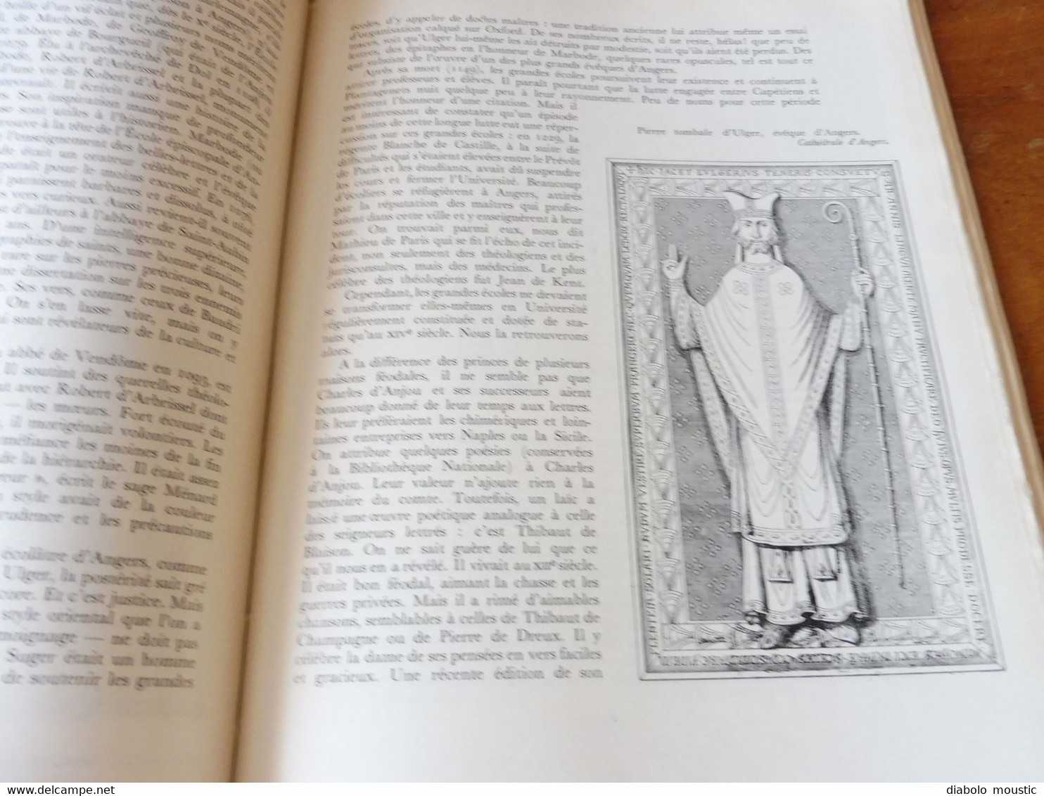 1951   ANJOU  ( Inondation du Val); Durtal, Saumur, Angers, Saint-Florent; Célébrités; Arts; Histoire; Etc