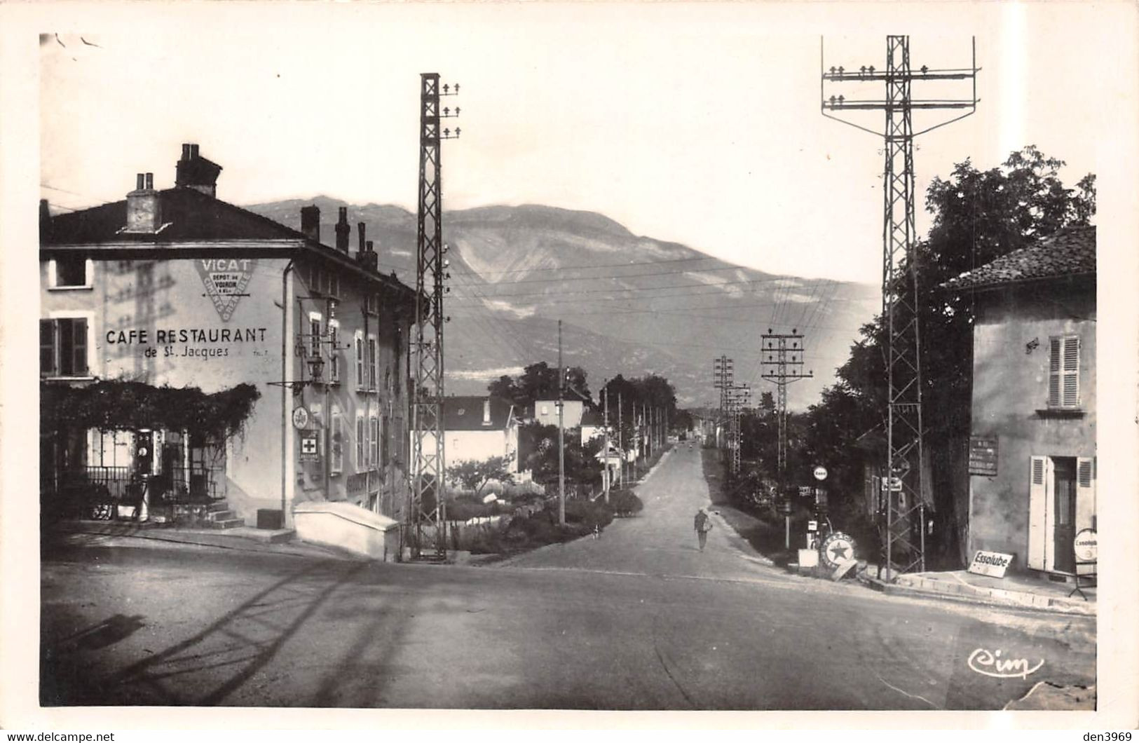 MOIRANS (Isère) - Quartier De Saint-Jacques - Café-Restaurant, Pompe à Essence Esso - Moirans