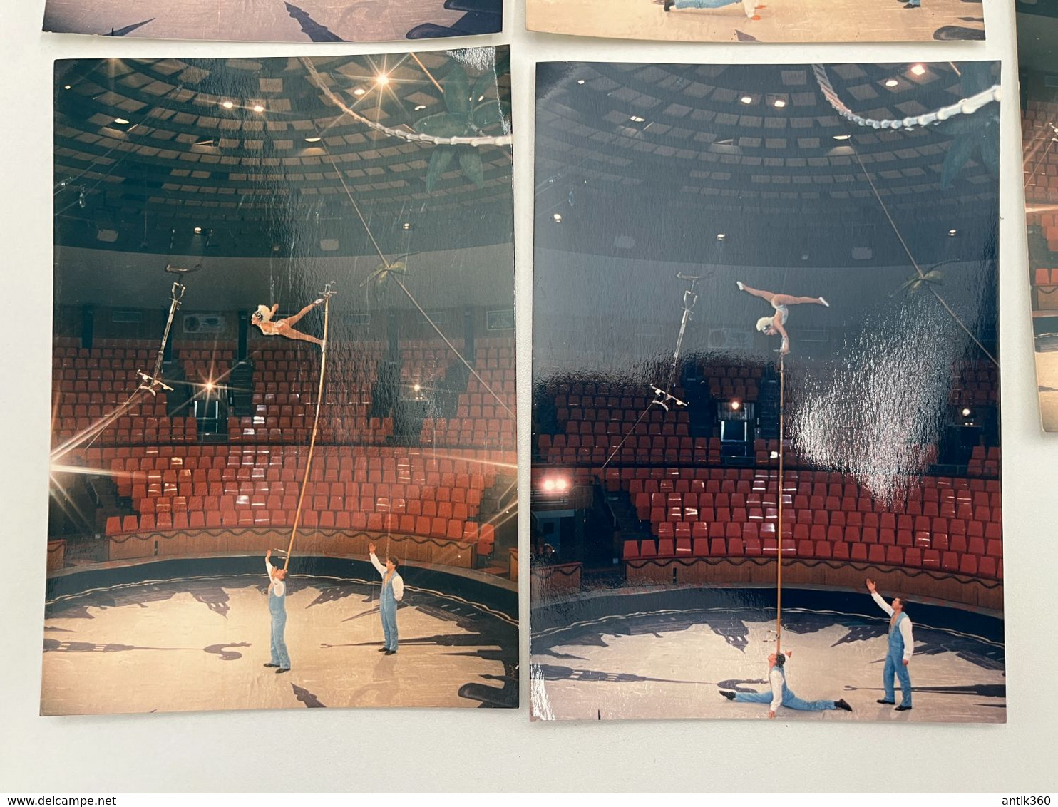 Cirque - Lot De 5 Photos Acrobates DOBOS - Circus - Berühmtheiten