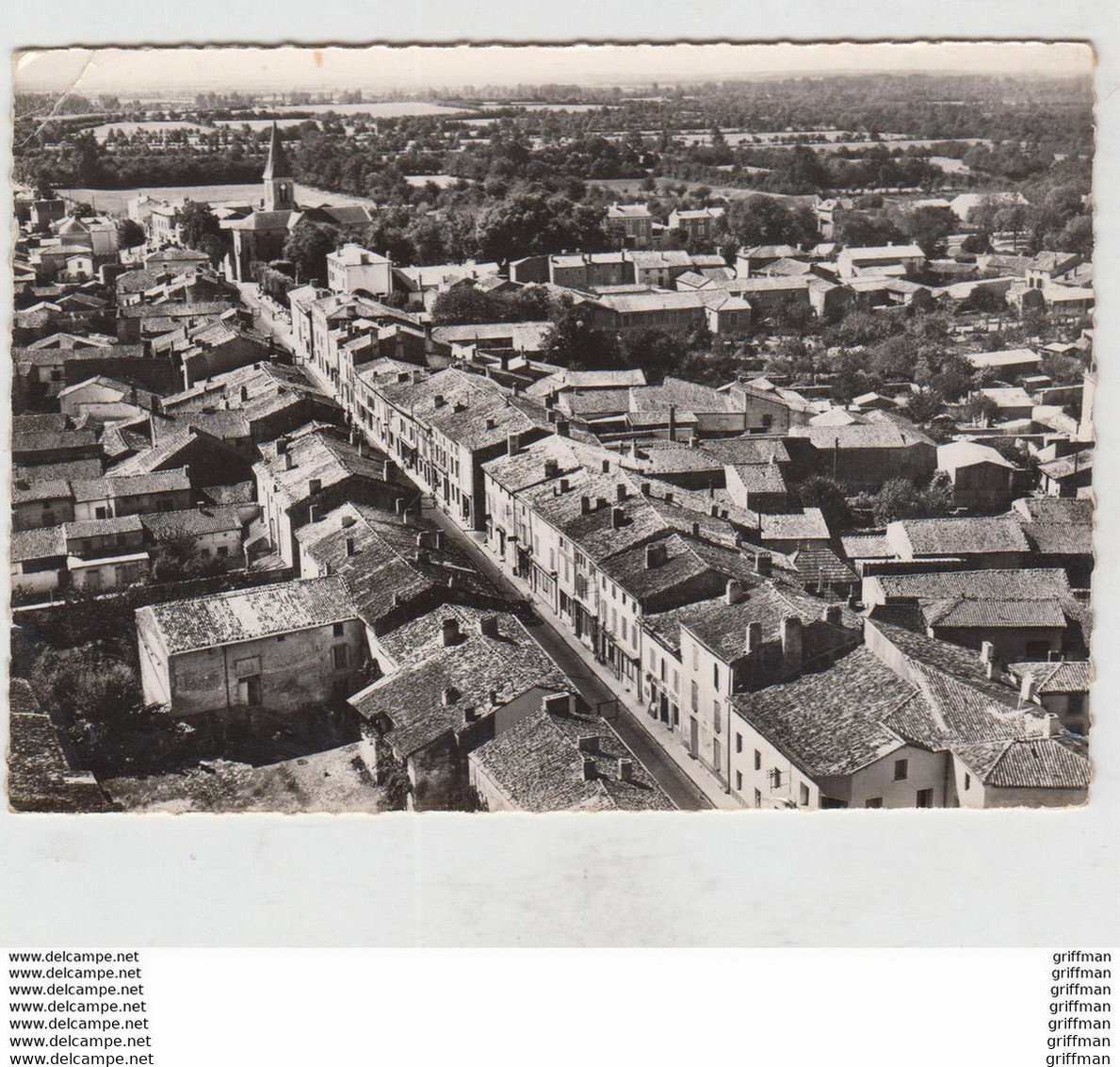 EN AVION AU DESSUS DE BRIOUX SUR BOUTONNE VUE GENERALE ROUTE DE POITIERS CPSM GM TBE - Brioux Sur Boutonne