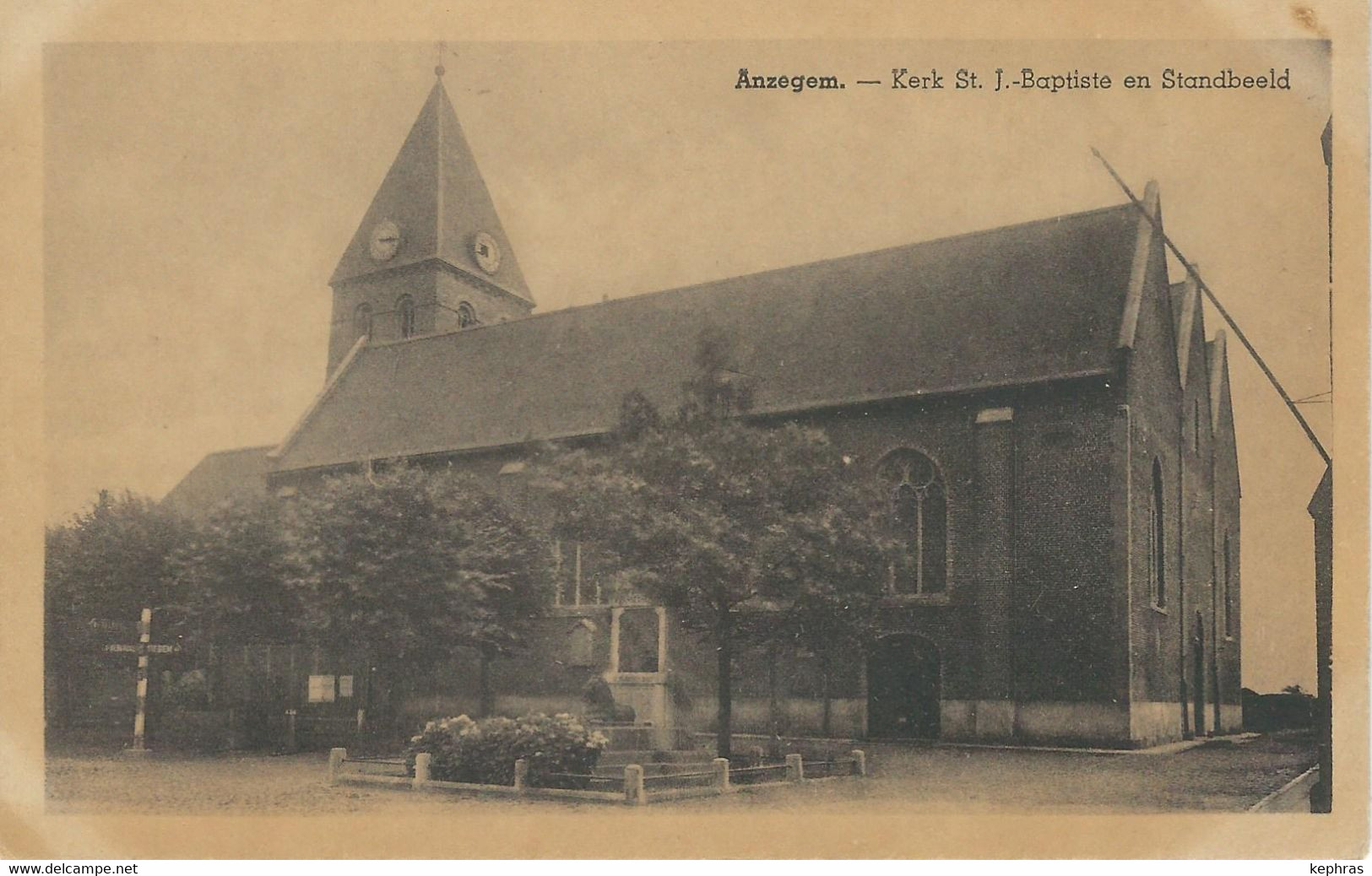 ANZEGEM : Kerk St. J. Baptiste En Standbeeld - Anzegem