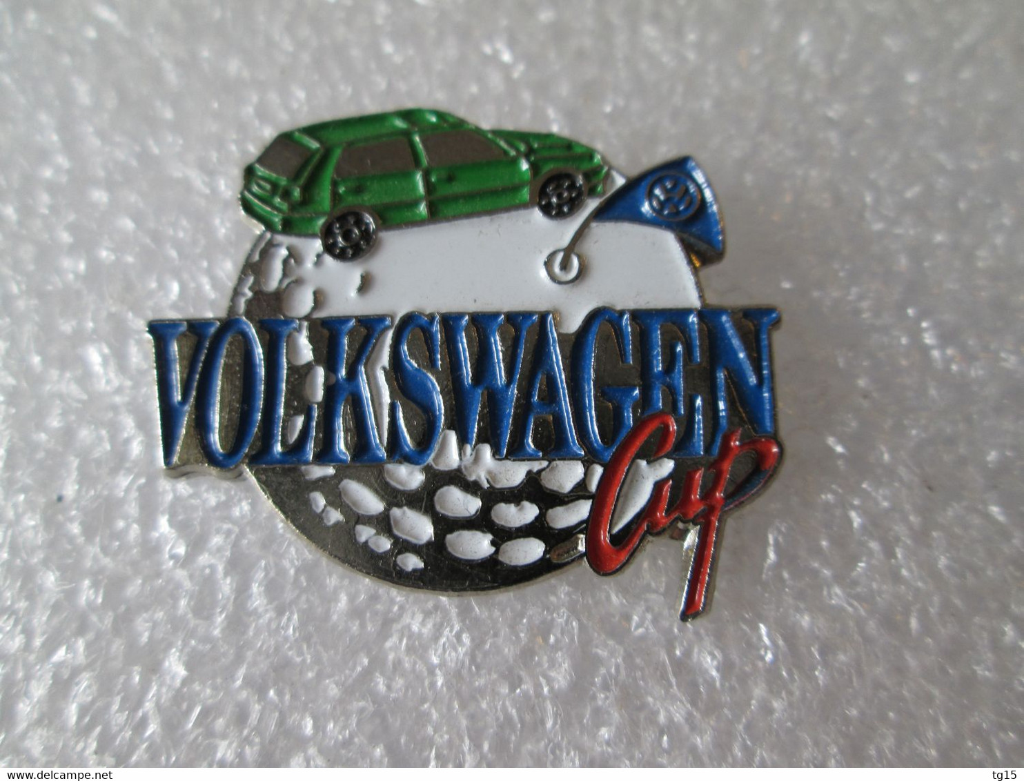 PIN'S    VOLKSWAGEN  GOLF  CUP - Volkswagen