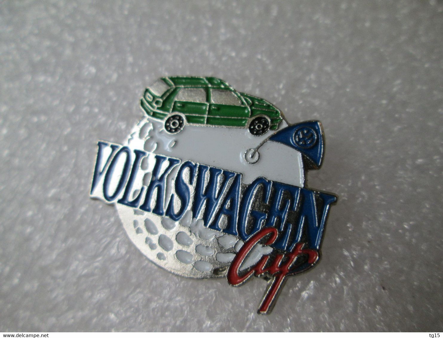 PIN'S    VOLKSWAGEN  GOLF  CUP - Volkswagen