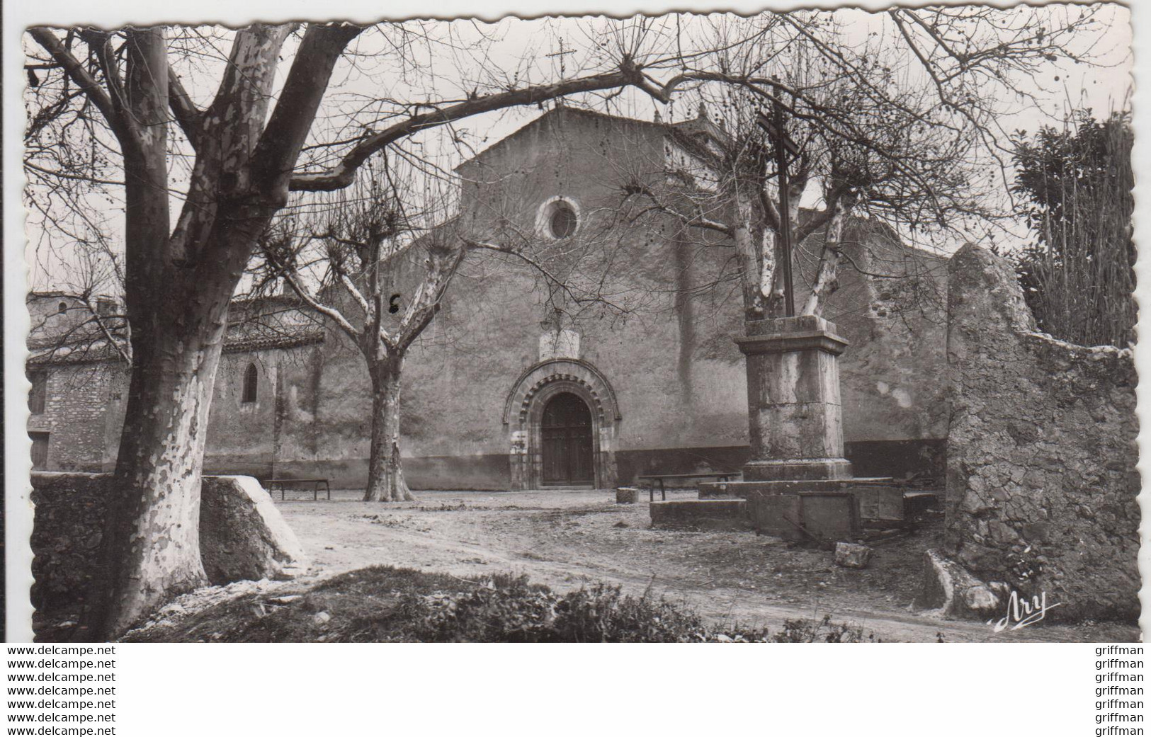 SIGNES L'EGLISE CPSM 9X14 TBE - Signes