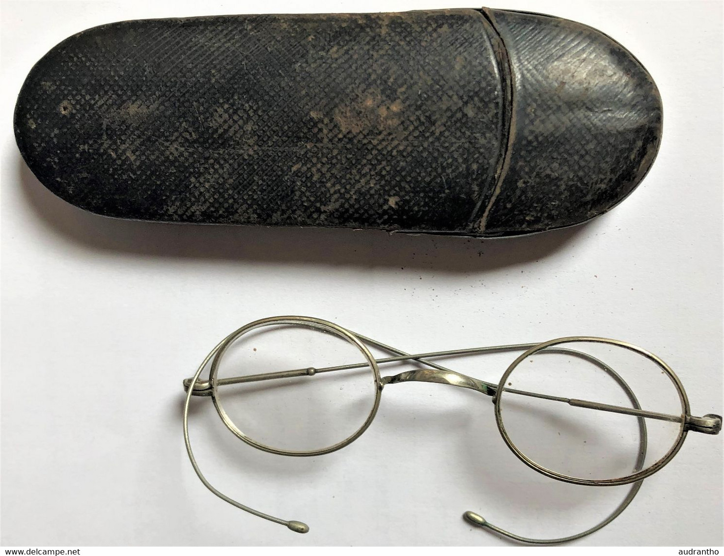 Anciennes Lunettes à Oeil En Fil De Fer Avec étui Années 20 - Lunettes