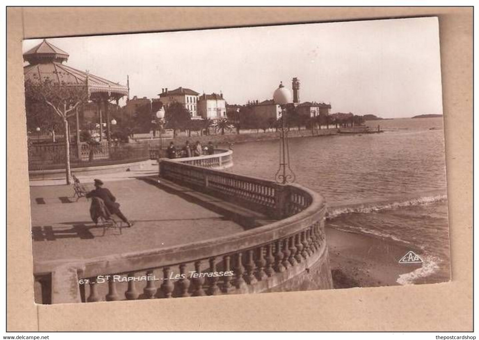 CPA 83 ST RAPHAEL LES TERRASSES BANDSTAND MUSIC SAINT RAPHAEL - Saint-Raphaël