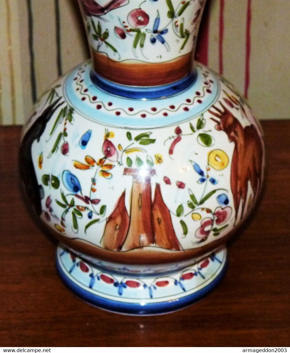 SUPERBE ANCIEN VASE FAIENCE JOLI DECOR FAIT MAIN SIGNE AE 449 / SEC XVII BE - Vases