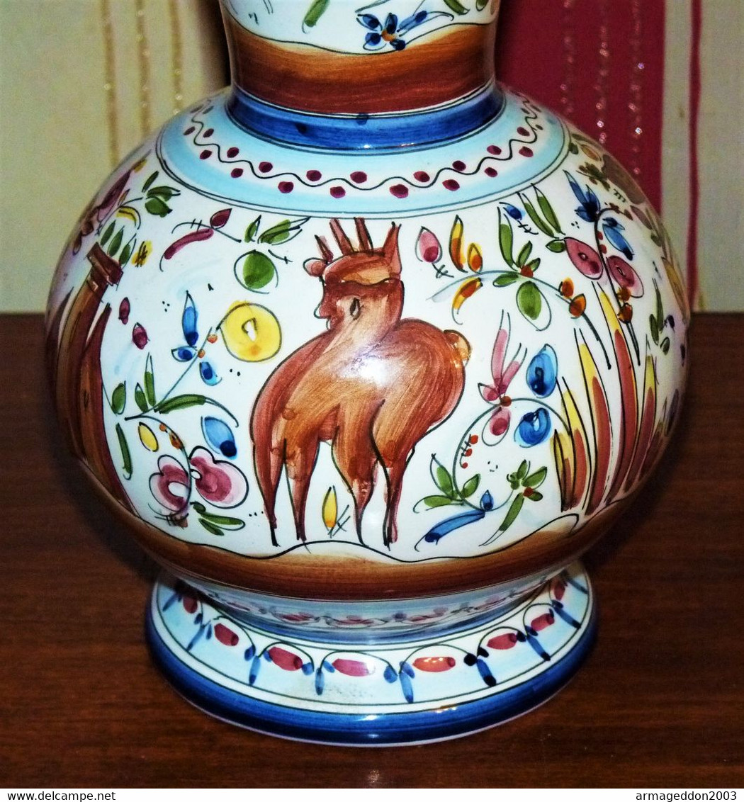 SUPERBE ANCIEN VASE FAIENCE JOLI DECOR FAIT MAIN SIGNE AE 449 / SEC XVII BE - Vazen