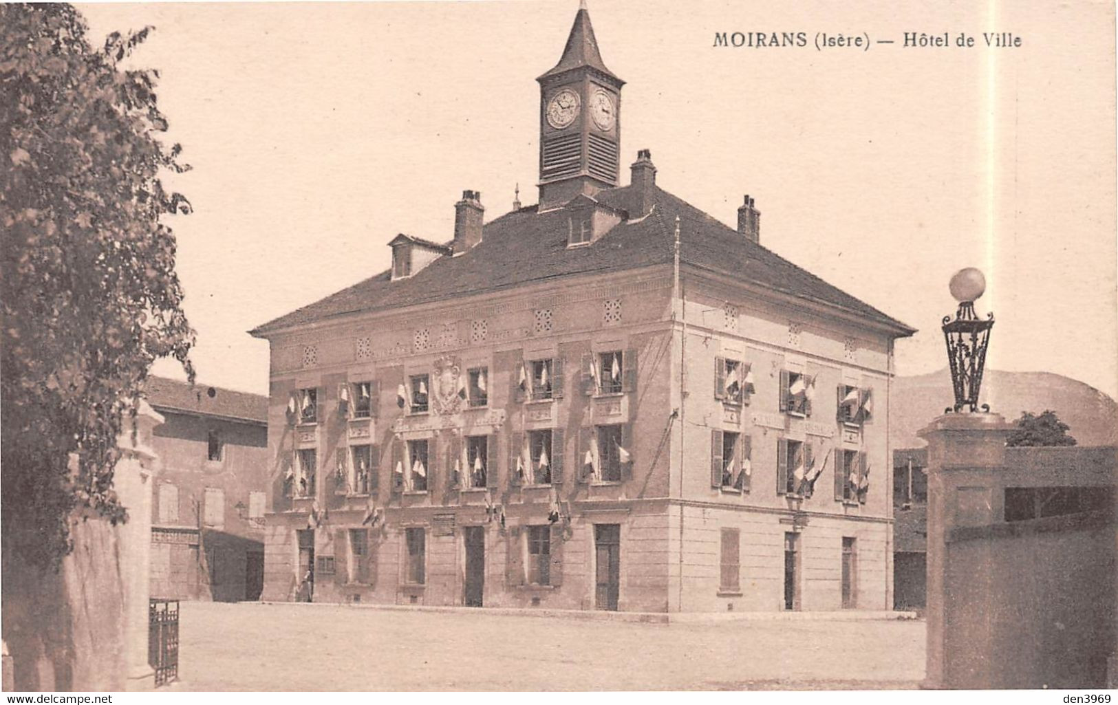 MOIRANS (Isère) - Hôtel De Ville - Moirans