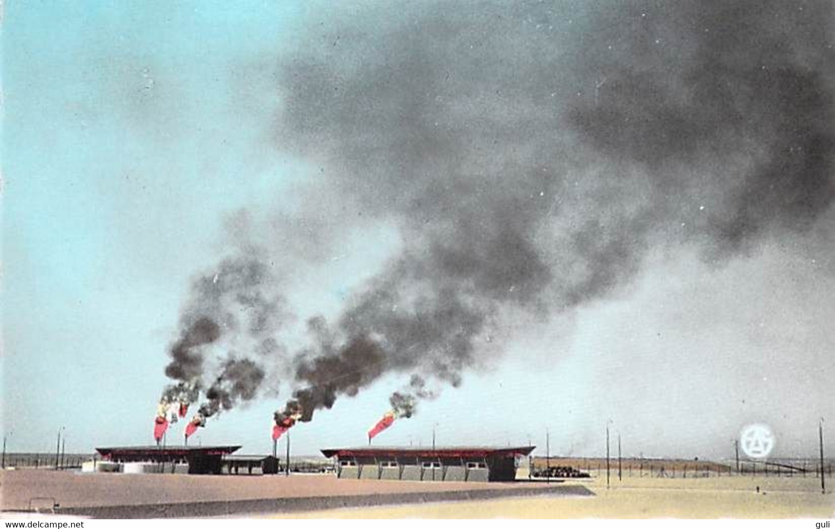 Afrique-Algérie- (Ouargla) HASSI MESSAOUD Torches De Brûlage Du Gaz  Au Centre De Production De La S.N REPAL  *PRIX FIXE - Ouargla