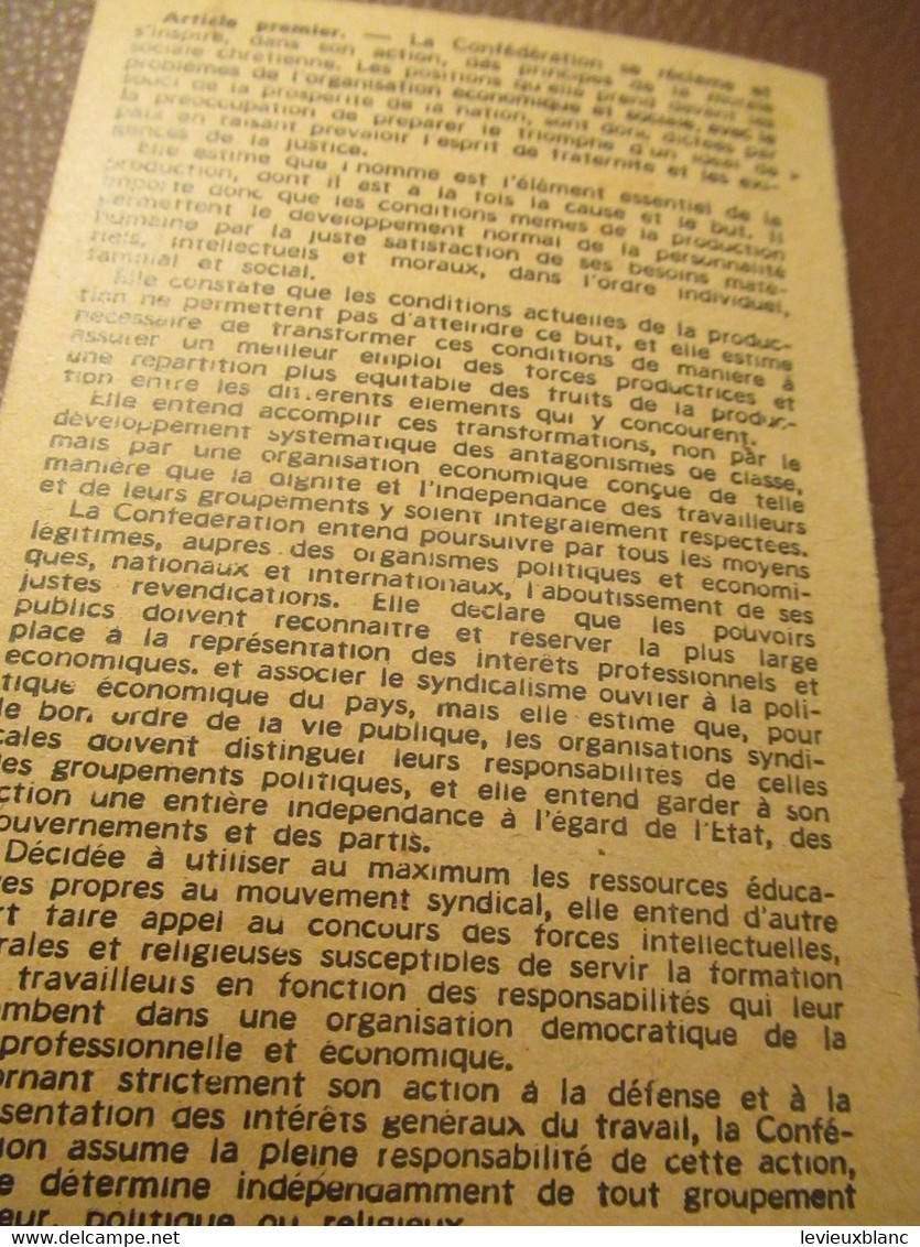 Carte Syndicale/C.F.T.C./ Carte Confédérale/Fédération Des Syndicats Chrétiens Des P.T.T./1952                   AEC222 - Membership Cards