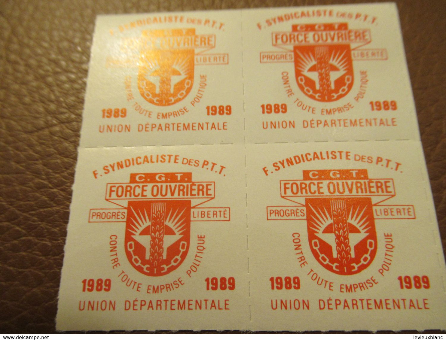 F.O../4 Timbres D'adhésion Mensuelle/Carte Confédérale/Fédération Syndicaliste Des Travailleurs Des P.T.T./1989   AEC237 - Mitgliedskarten