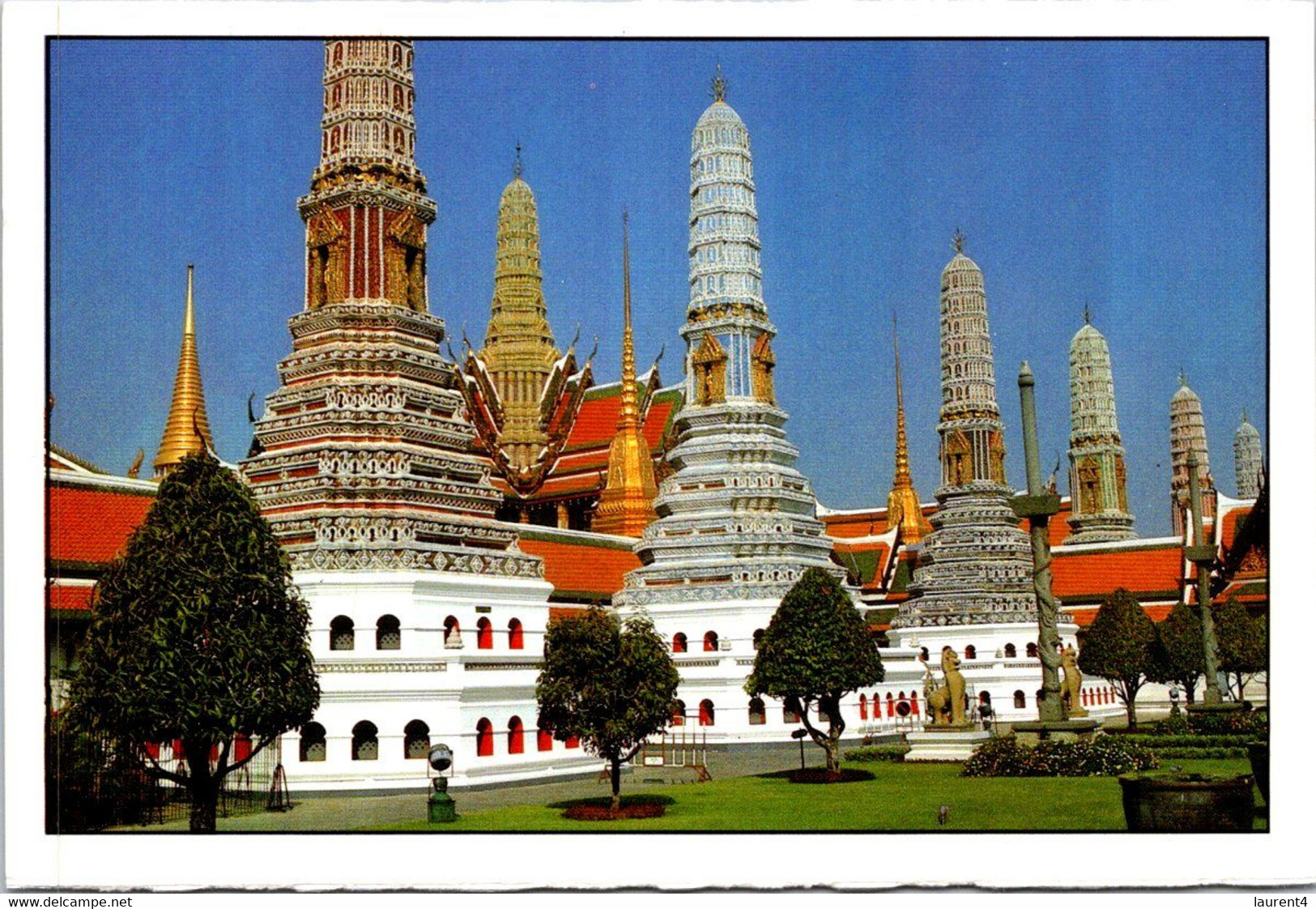 (2 L 37) Thailand - Emerald Buddha Temple - Boeddhisme